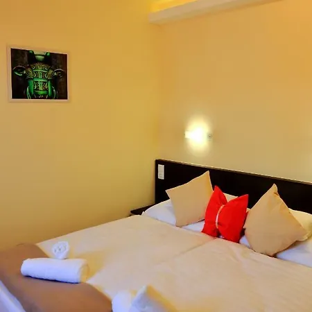 Maria Apartman Pécs Exterior foto